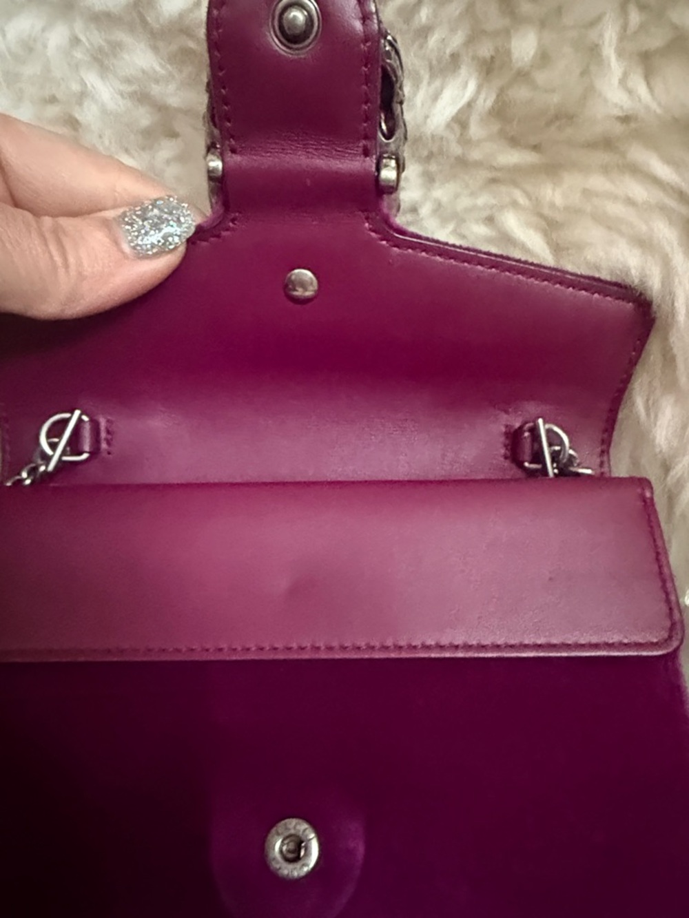 Gucci Dionysus Magenta Velvet Crossbody with Silver-Tone - Picture 3 of 7